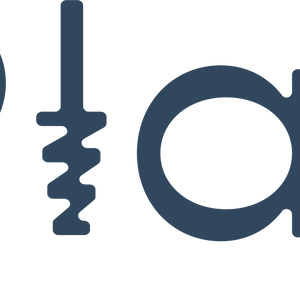DePlaque logo, dark blue letters with a brush symbol in place of the “l”